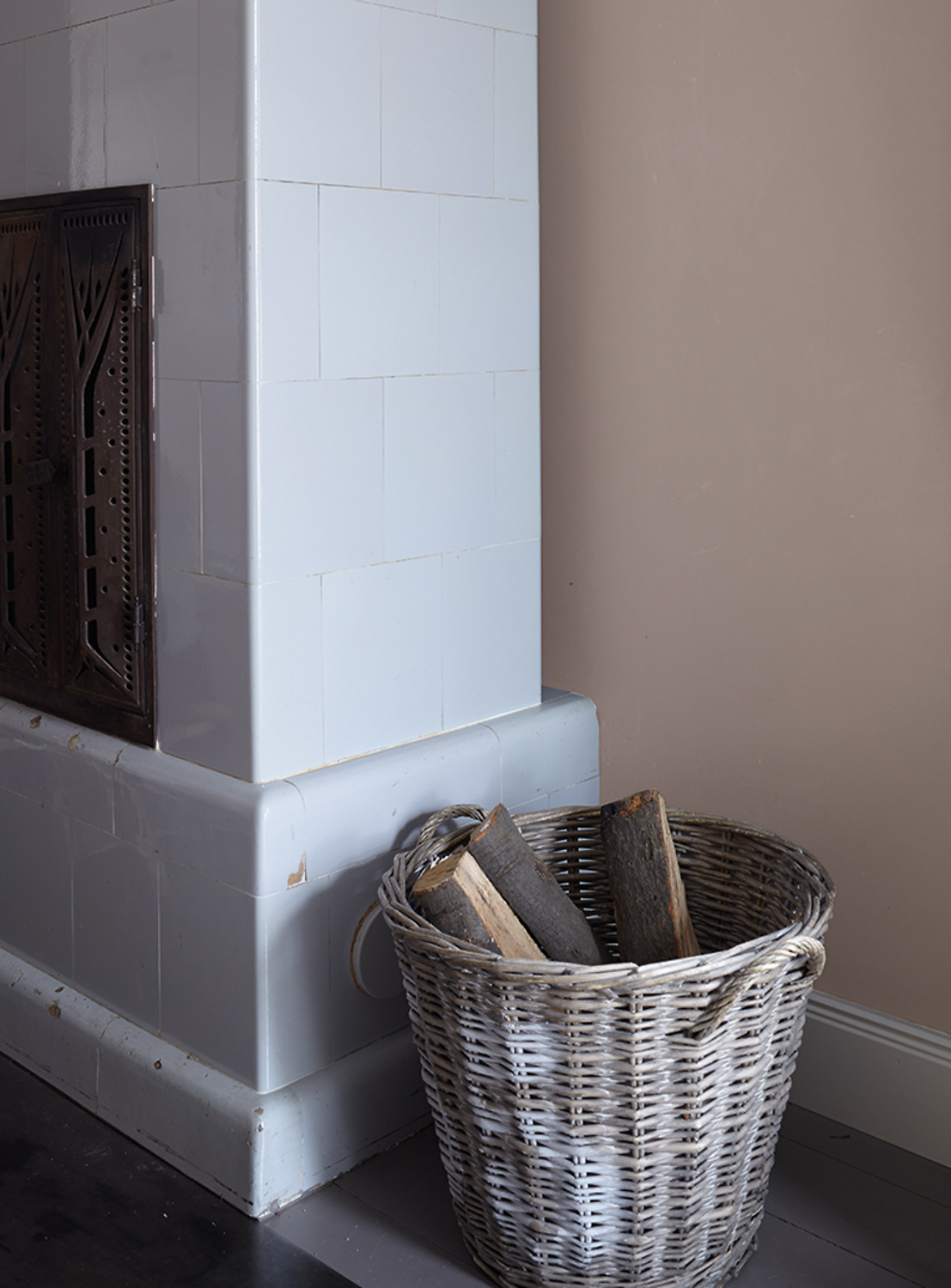 Premium-Wandfarbe. Braun, erdbraun: Alpina Feine Farben DICHTER DER