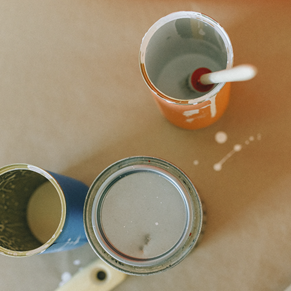 Почему отличается тон краски из разных банок? Почему отличается тон краски из разных банок?